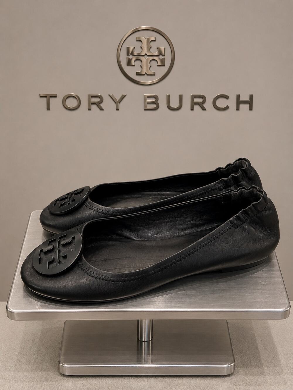 Tory Burch Reva Black Leather Logo Ballet Flats Women’s Size 8
